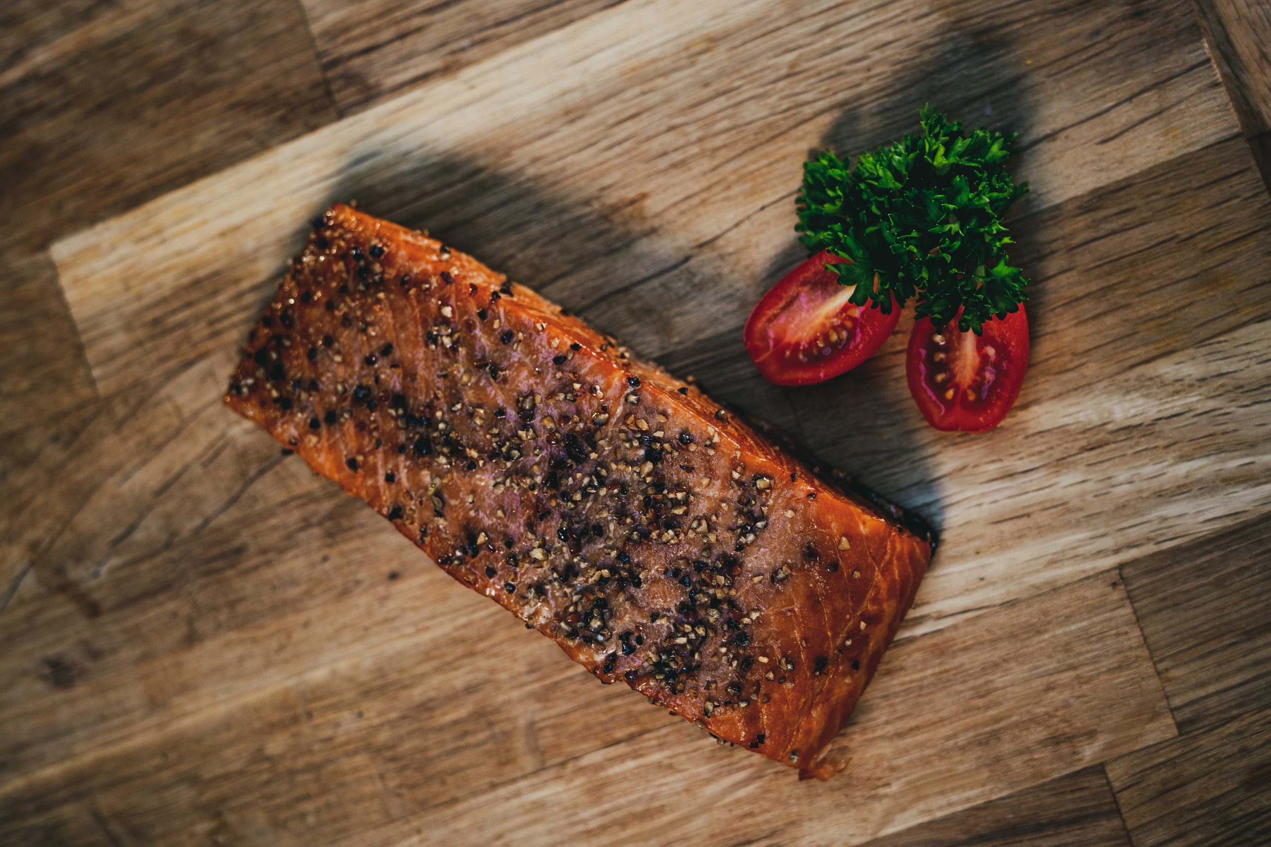 Warm Gerookte Zalmmoot met kruiden - Uw Vishal.nl - Online vis bestellen-2.jpg2 Warm Gerookte Zalmmoot met kruiden - Uw Vishal.nl - Online vis bestellen-2.jpg2